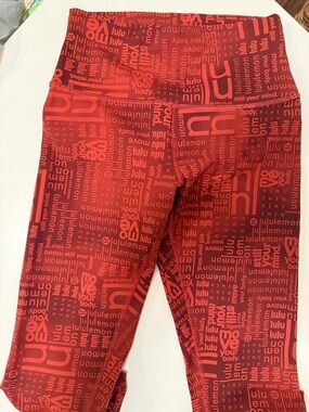 Lululemon Wunder Train High-Rise Tights in the "Ombre Red Multi" print size 6 LN